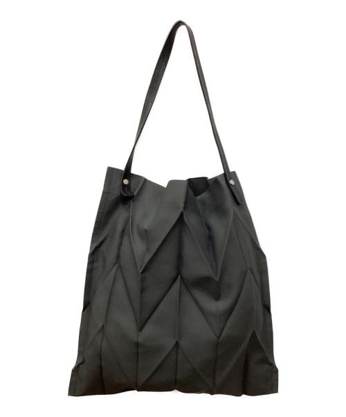 ISSEY MIYAKE（イッセイミヤケ）ISSEY MIYAKE (イッセイミヤケ) iittala (イッタラ) 折り畳みプリーツトートバッグ グリーン サイズ:下記参照の古着・服飾アイテム