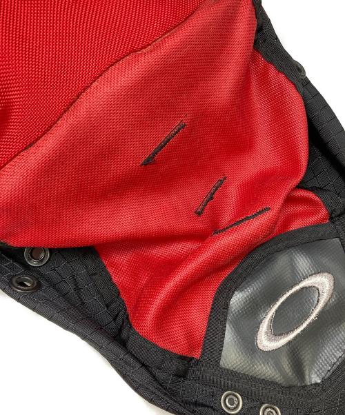 OAKLEY（オークリー）OAKLEY (オークリー) ICON BACKPACK レッド サイズ:下記参照の古着・服飾アイテム