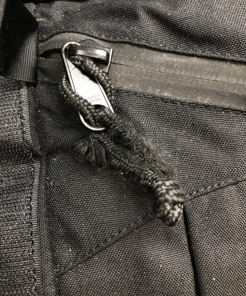 MYSTERY RANCH（ミステリーランチ）MYSTERY RANCH (ミステリーランチ) INVADER メッセンジャーバッグ ブラック サイズ:下記参照の古着・服飾アイテム