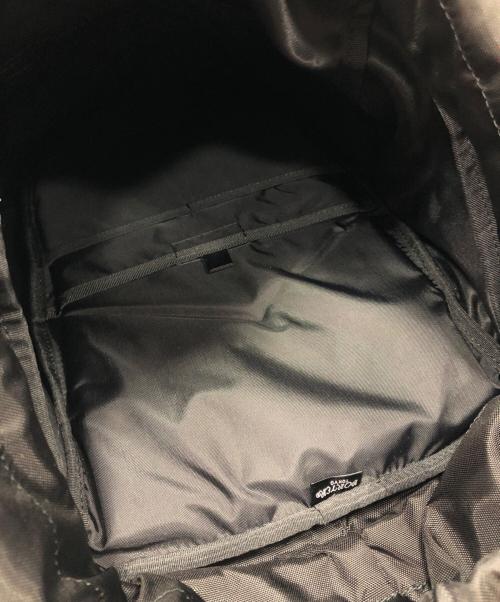 PORTER（ポーター）PORTER (ポーター) foot the coacher (フットザコーチャー) TOMORROW LAND (トゥモローランド) 別注MINIMAL BACK PACK ブラック×ゴールド サイズ:下記参照の古着・服飾アイテム
