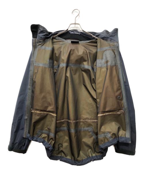 ARC'TERYX（アークテリクス）ARC'TERYX (アークテリクス) THETA AR JACKET CINDER サイズ:Mの古着・服飾アイテム