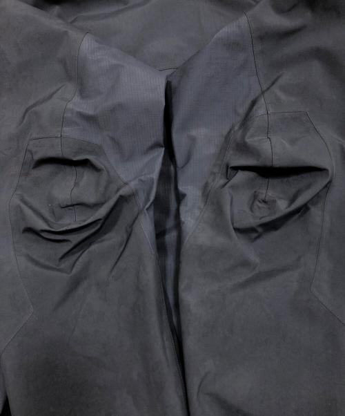ARC'TERYX（アークテリクス）ARC'TERYX (アークテリクス) THETA AR JACKET CINDER サイズ:Mの古着・服飾アイテム