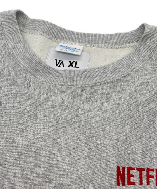 Champion（チャンピオン）Champion (チャンピオン) C/N Sweat - 014 Netflix グレー サイズ:XLの古着・服飾アイテム