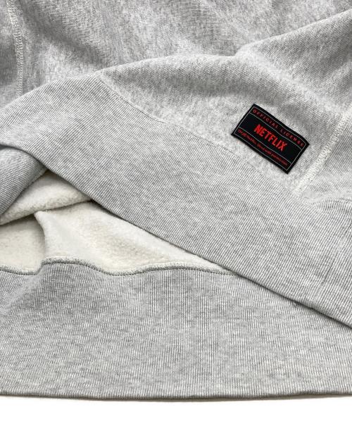 Champion（チャンピオン）Champion (チャンピオン) C/N Sweat - 014 Netflix グレー サイズ:XLの古着・服飾アイテム