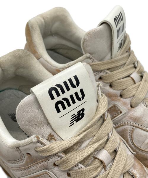 MIU MIU（ミュウミュウ）MIU MIU (ミュウミュウ) NEW BALANCE (ニューバランス) 574 Vintage-Effect Nappa ベージュ サイズ:37の古着・服飾アイテム
