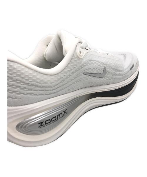 NIKE（ナイキ）NIKE (ナイキ) W Vomero Plus ホワイト サイズ:23cmの古着・服飾アイテム