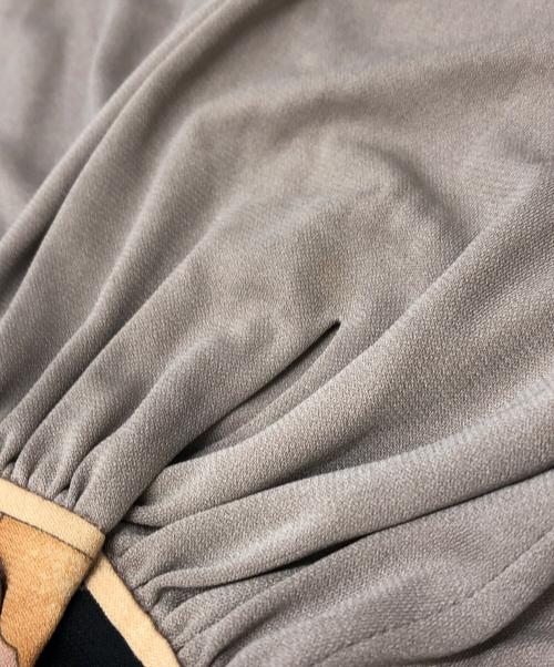 LEONARD FASHION（レオナールファッション）LEONARD FASHION (レオナールファッション) フラワーパイピング セットアップワンピース グレー サイズ:Mの古着・服飾アイテム