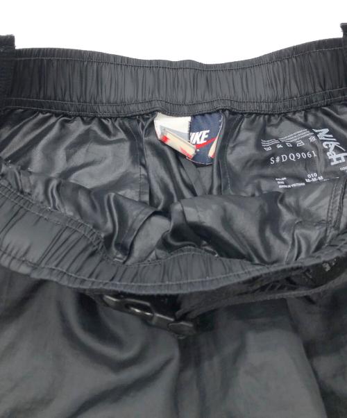 NIKE（ナイキ）NIKE (ナイキ) sacai (サカイ) AS U NRG Pant ロゴプリントナイロンカーゴパンツ ブラック サイズ:SIZE Mの古着・服飾アイテム