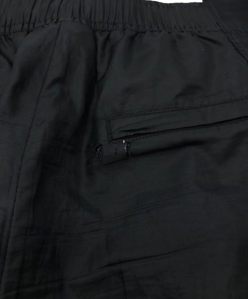 NIKE（ナイキ）NIKE (ナイキ) sacai (サカイ) AS U NRG Pant ロゴプリントナイロンカーゴパンツ ブラック サイズ:SIZE Mの古着・服飾アイテム
