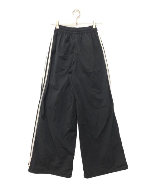 adidas（アディダス）adidas (アディダス) ADILENIUM プリーツ トラックパンツ ブラック サイズ:SIZE Sの古着・服飾アイテム