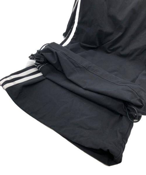 adidas（アディダス）adidas (アディダス) ADILENIUM プリーツ トラックパンツ ブラック サイズ:SIZE Sの古着・服飾アイテム