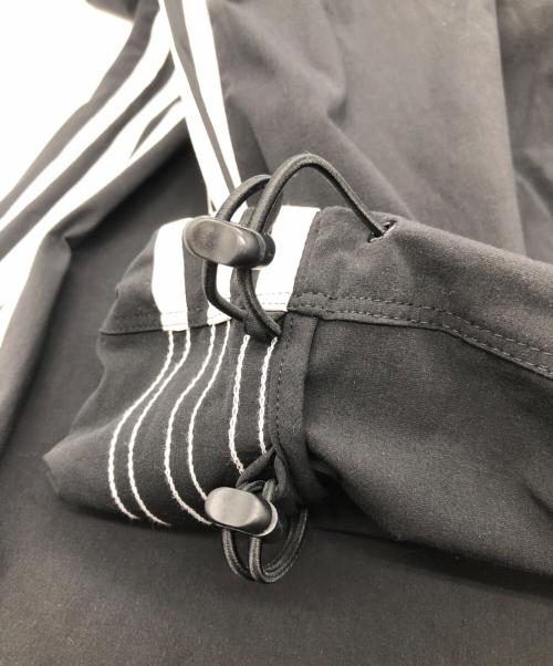 adidas（アディダス）adidas (アディダス) ADILENIUM プリーツ トラックパンツ ブラック サイズ:SIZE Sの古着・服飾アイテム