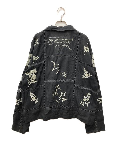 TODAYFUL（トゥデイフル）TODAYFUL (トゥデイフル) Embroidery Patchwork Shirts ブラック サイズ:FREEの古着・服飾アイテム