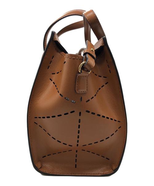 Salvatore Ferragamo（サルヴァトーレ フェラガモ）Salvatore Ferragamo (サルヴァトーレ フェラガモ) AMY カットワーク2WAYバッグ ブラウンの古着・服飾アイテム