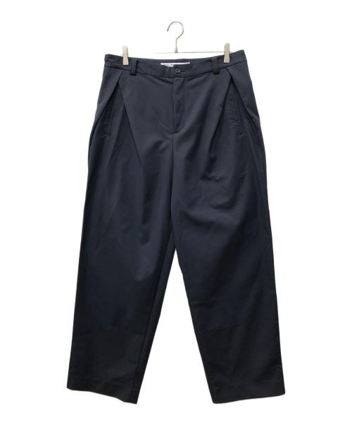 WHITE MOUNTAINEERING（ホワイトマウンテ二アニング）WHITE MOUNTAINEERING (ホワイトマウンテ二アニング) SOLOTEX 2 TUCK WIDE PANTS ネイビー サイズ:4の古着・服飾アイテム