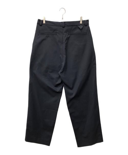 WHITE MOUNTAINEERING（ホワイトマウンテ二アニング）WHITE MOUNTAINEERING (ホワイトマウンテ二アニング) SOLOTEX 2 TUCK WIDE PANTS ネイビー サイズ:4の古着・服飾アイテム