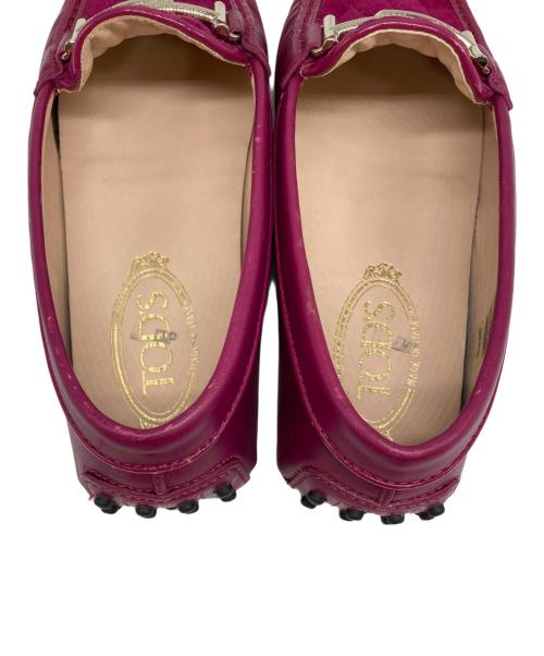 TOD'S（トッズ）TOD'S (トッズ) ダブルT ドライビングシューズ パープル サイズ:37の古着・服飾アイテム