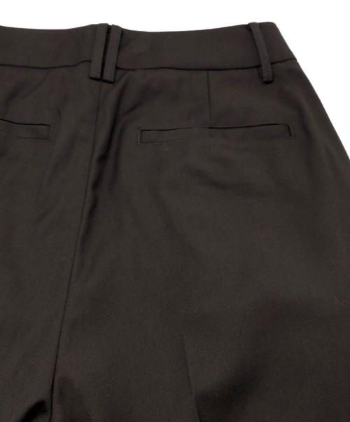 TODAYFUL（トゥデイフル）TODAYFUL (トゥデイフル) Lightweight Tuck Trousers ブラウン サイズ:SIZE 36の古着・服飾アイテム