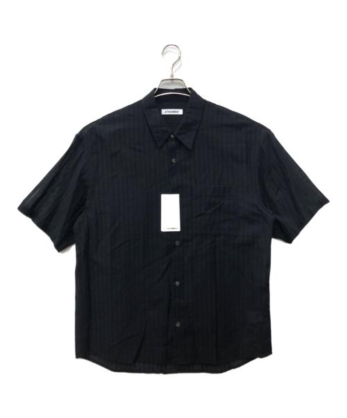 ATTACHMENT（アタッチメント）ATTACHMENT (アタッチメント) ストライプレノクロス オーバーサイズシャツ ブラック サイズ:SIZE 2の古着・服飾アイテム