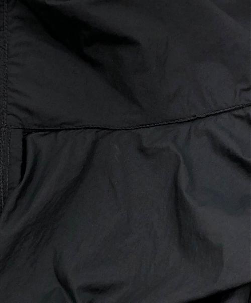 Calvin Klein Jeans（カルバンクラインジーンズ）Calvin Klein Jeans (カルバンクラインジーンズ) ウインドブレーカージャケット グレー サイズ:SIZE Mの古着・服飾アイテム