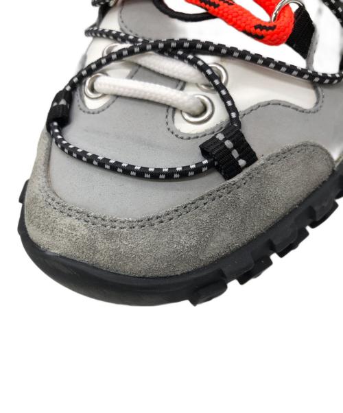 DSQUARED2（ディースクエアード）DSQUARED2 (ディースクエアード) ローカットスニーカー グレー×マルチカラー サイズ:SIZE 43の古着・服飾アイテム