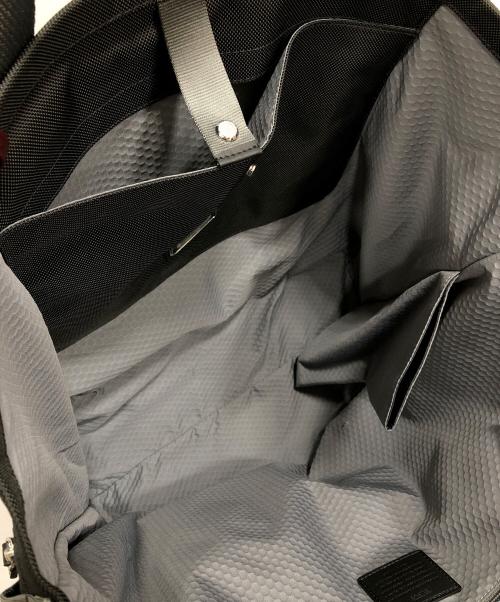 TUMI（トゥミ）TUMI (トゥミ) エッセンシャルイーストウエストトート ブラックの古着・服飾アイテム