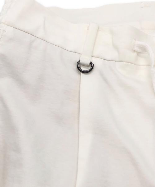 movb（モーヴ）movb (モーヴ) Duplex Cotton Jersey フレックスモーショントラベルスラックス ホワイト サイズ:SIZE 46の古着・服飾アイテム