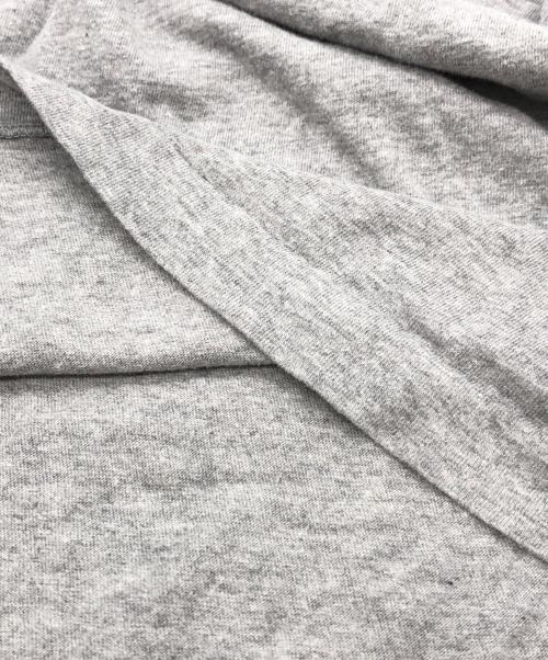 PLAY COMME des GARCONS（プレイコムデギャルソン）PLAY COMME des GARCONS (プレイコムデギャルソン) ハートロゴTシャツ グレー サイズ:SIZE XXSの古着・服飾アイテム