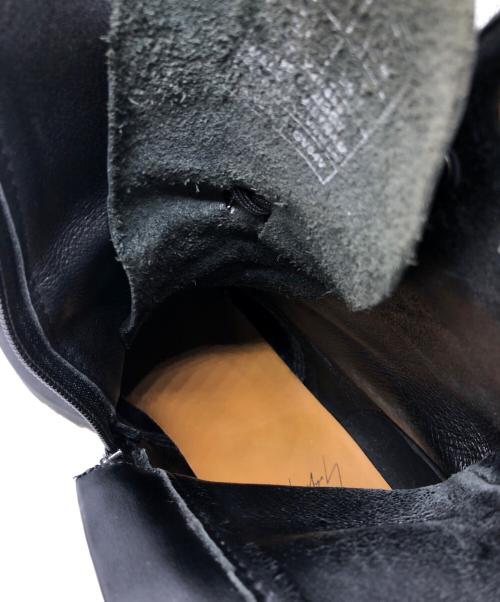 Dr.Martens（ドクターマーチン）Dr.Martens (ドクターマーチン) YOHJI YAMAMOTO (ヨウジヤマモト) ZIGGY 捻じれ10ホールブーツ ブラック サイズ:UK8の古着・服飾アイテム