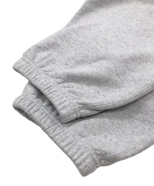 SUPREME（シュプリーム）SUPREME (シュプリーム) MM6 Maison Margiela (エムエムシックスメゾンマルジェラ) Eagle Sweatpant グレー サイズ:SIZE Sの古着・服飾アイテム