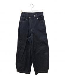 MAISON SPECIAL（メゾンスペシャル）の古着「Side-Tuck Cocoon Denim Pants」｜インディゴ