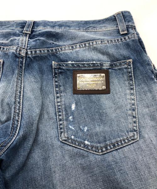 DOLCE & GABBANA（ドルチェ＆ガッバーナ）DOLCE & GABBANA (ドルチェ＆ガッバーナ) バックプレートクラッシュデニムパンツ ブルー サイズ:SIZE 44の古着・服飾アイテム