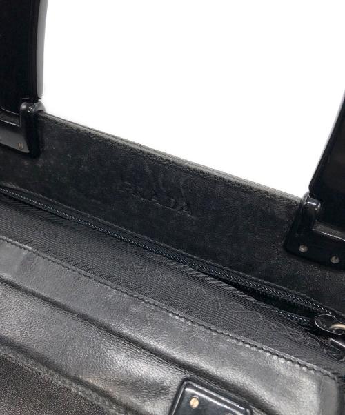 PRADA（プラダ）PRADA (プラダ) プラスチックハンドル ナッパーレザーハンドバッグ ブラックの古着・服飾アイテム