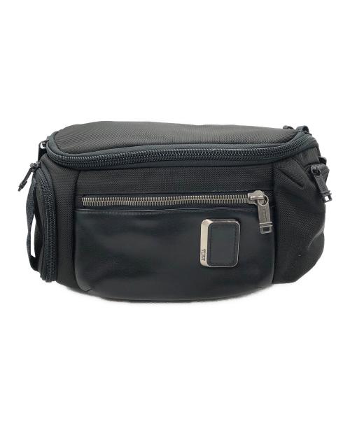 TUMI（トゥミ）TUMI (トゥミ) ケリー スリングバッグ ブラックの古着・服飾アイテム