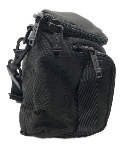 TUMI（トゥミ）TUMI (トゥミ) ケリー スリングバッグ ブラックの古着・服飾アイテム