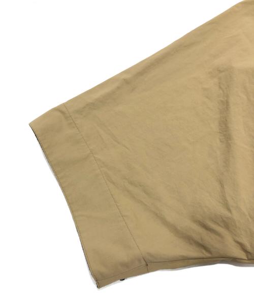 YLEVE（イレーヴ）YLEVE (イレーヴ) ハイカウントタフタ ポンチョブルゾン ベージュ サイズ:1の古着・服飾アイテム