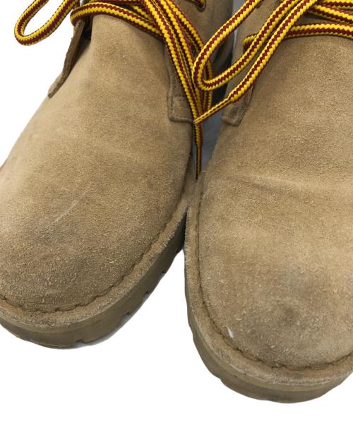 CLARKS（クラークス）CLARKS (クラークス) BEAMS (ビームス) 別注 デザートブーツ ベージュ サイズ:UK7 1/2の古着・服飾アイテム