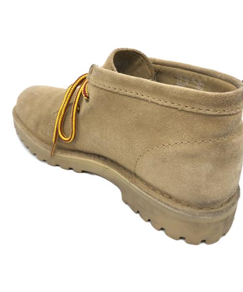 CLARKS（クラークス）CLARKS (クラークス) BEAMS (ビームス) 別注 デザートブーツ ベージュ サイズ:UK7 1/2の古着・服飾アイテム