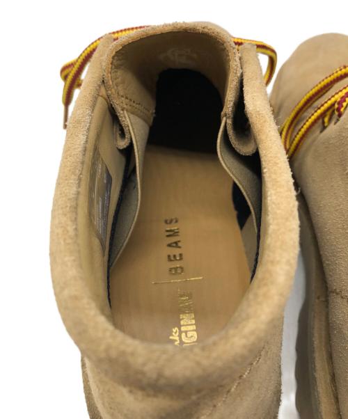 CLARKS（クラークス）CLARKS (クラークス) BEAMS (ビームス) 別注 デザートブーツ ベージュ サイズ:UK7 1/2の古着・服飾アイテム
