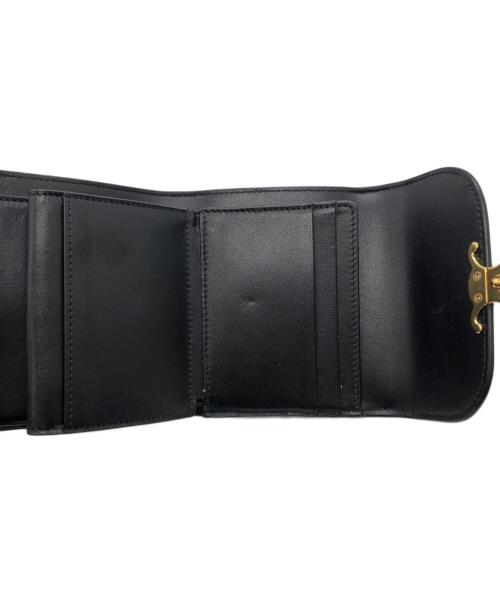 CELINE（セリーヌ）CELINE (セリーヌ) スモール フラップウォレット トリオンフ / シャイニーカーフスキン ブラックの古着・服飾アイテム
