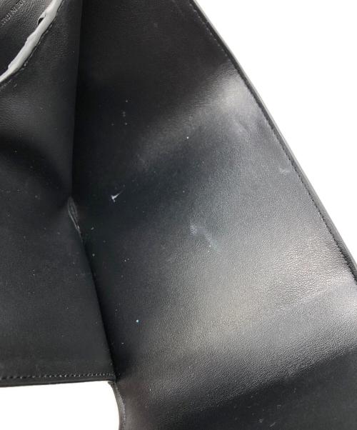 CELINE（セリーヌ）CELINE (セリーヌ) スモール フラップウォレット トリオンフ / シャイニーカーフスキン ブラックの古着・服飾アイテム