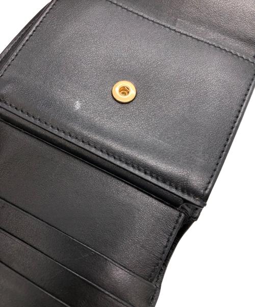 CELINE（セリーヌ）CELINE (セリーヌ) スモール フラップウォレット トリオンフ / シャイニーカーフスキン ブラックの古着・服飾アイテム