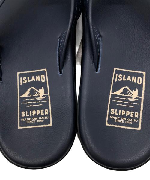 ISLAND SLIPPER（アイランドスリッパ）ISLAND SLIPPER (アイランドスリッパ) レザートングサンダル ネイビー サイズ:9 未使用品の古着・服飾アイテム