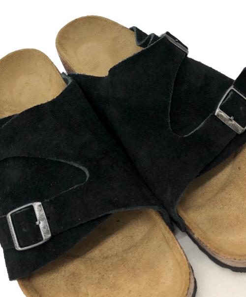 BIRKENSTOCK（ビルケンシュトック）BIRKENSTOCK (ビルケンシュトック) チューリッヒ スウェードサンダル ブラック×ベージュ サイズ:28cmの古着・服飾アイテム
