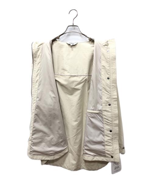AIGLE（エーグル）AIGLE (エーグル) 撥水 ラウンドヘム ビックポケット パーカジャケット アイボリー サイズ:Ｌの古着・服飾アイテム