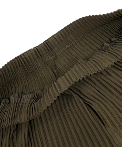 HOMME PLISSE ISSEY MIYAKE（オム プリッセ イッセイ ミヤケ）HOMME PLISSE ISSEY MIYAKE (オム プリッセ イッセイ ミヤケ) TAILORED PLEATS 3 グリーン サイズ:3の古着・服飾アイテム