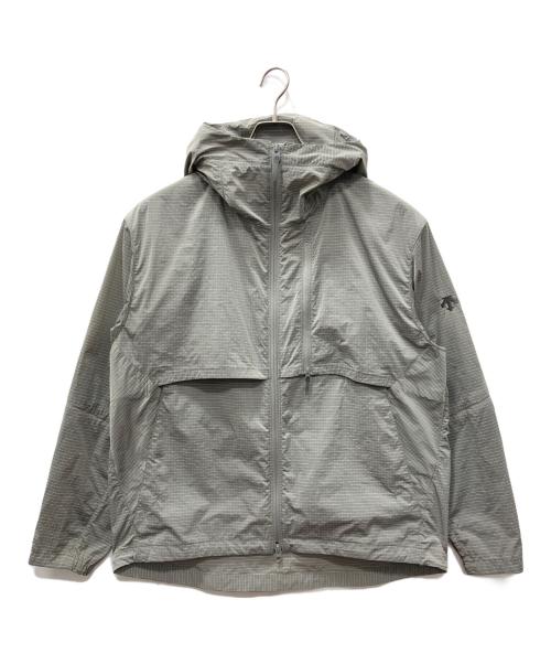 DESCENTE ALLTERRAIN（デザイント オルテライン）DESCENTE ALLTERRAIN (デザイント オルテライン) GREYISH RIPSTOP パーカー グレー サイズ:Mの古着・服飾アイテム