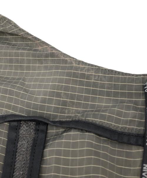DESCENTE ALLTERRAIN（デザイント オルテライン）DESCENTE ALLTERRAIN (デザイント オルテライン) GREYISH RIPSTOP パーカー グレー サイズ:Mの古着・服飾アイテム