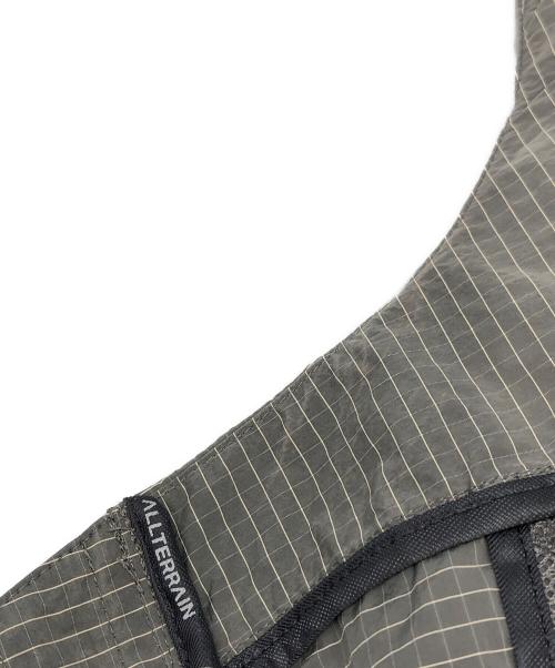 DESCENTE ALLTERRAIN（デザイント オルテライン）DESCENTE ALLTERRAIN (デザイント オルテライン) GREYISH RIPSTOP パーカー グレー サイズ:Mの古着・服飾アイテム