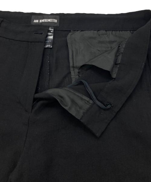 ANN DEMEULEMEESTER（アンドゥムルメステール）ANN DEMEULEMEESTER (アンドゥムルメステール) イージーテーパードパンツ ブラック サイズ:SIZE 42の古着・服飾アイテム